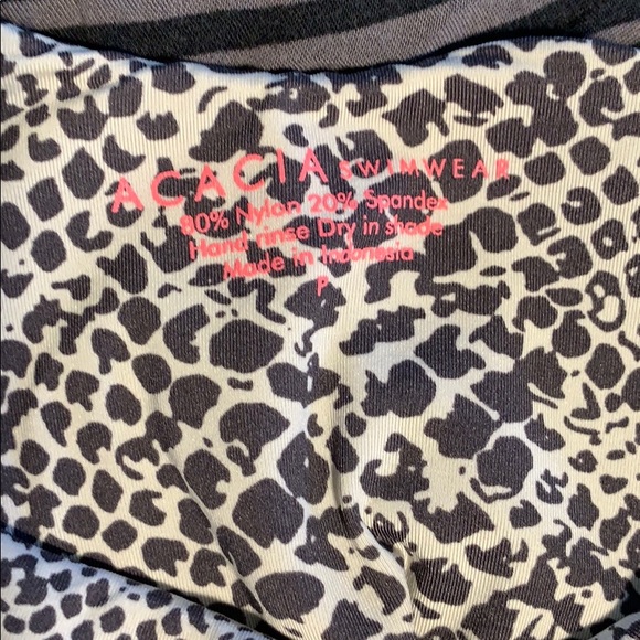 Acacia Full Piece - Picture 4 of 4